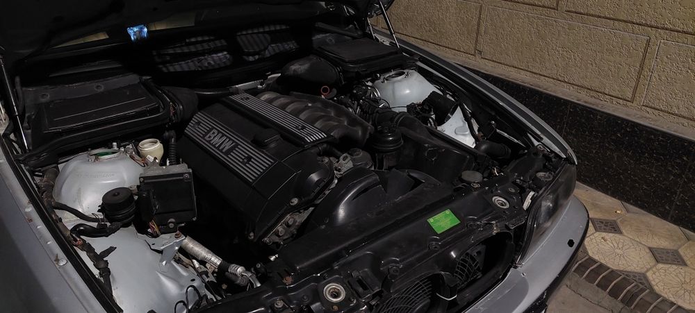 BMW e39 523i Avtomat