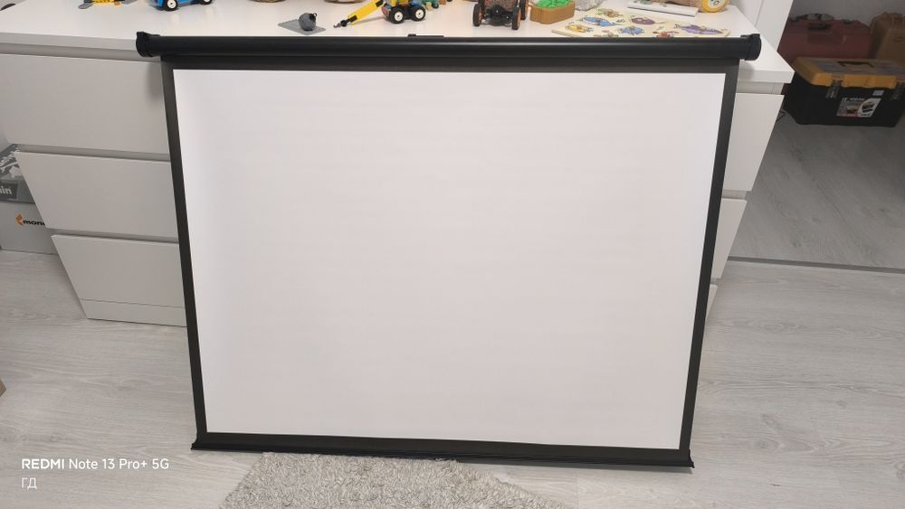 Екран за проектор 50', сгъваем