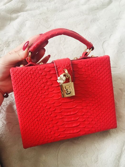 Продам красивую сумку