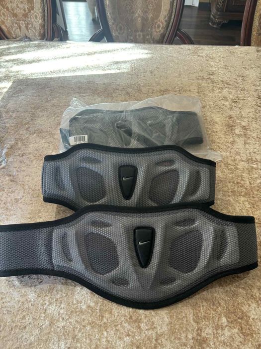 Nike колан за мъртва тяга