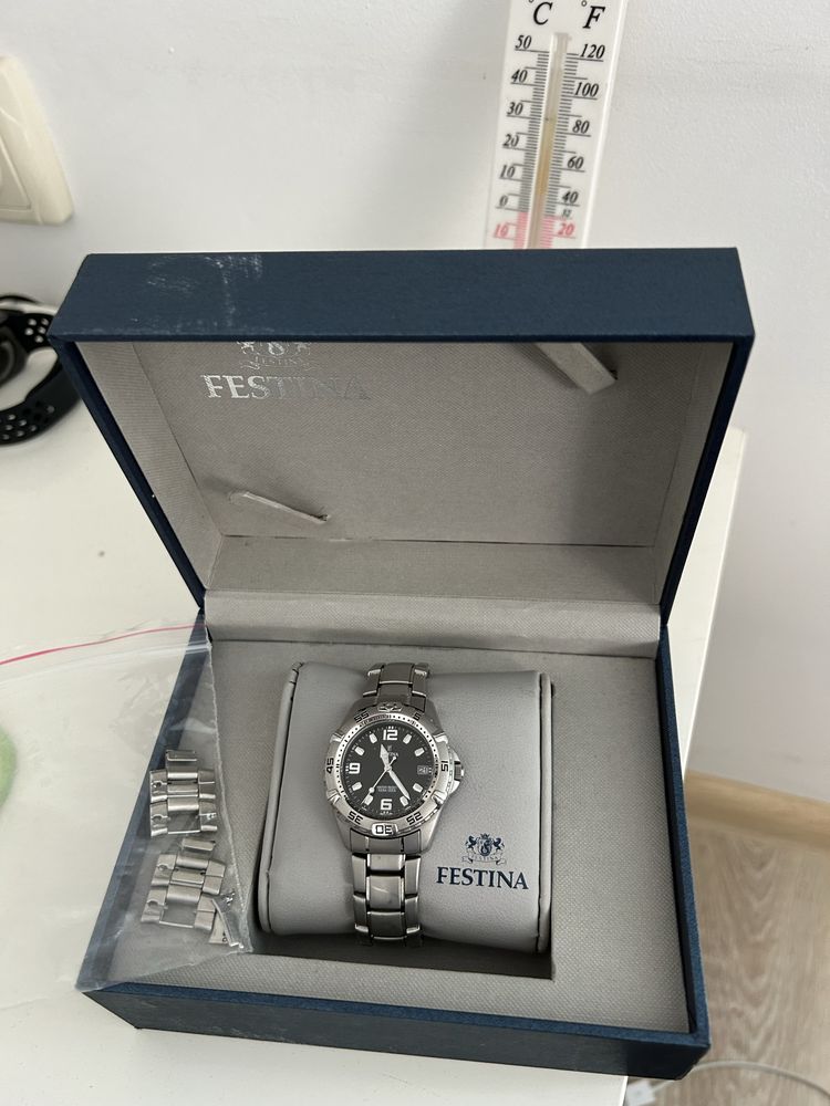 Часавник Festina
