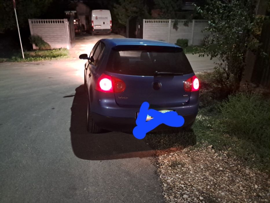 Vand vw golf V        .