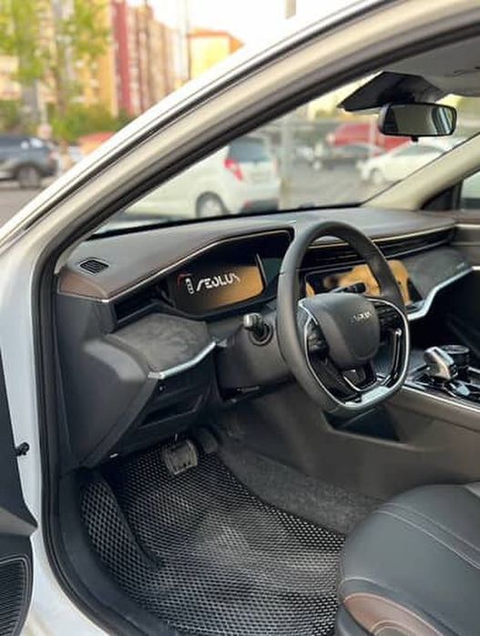 Dong feng Aeolus 60 Max 2023 yil Gibrid 4 litr rasxod