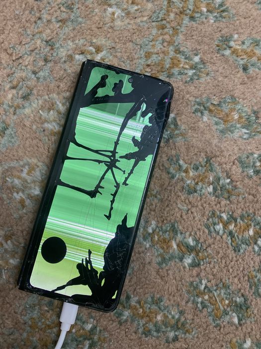 dezmembrez samsung flip