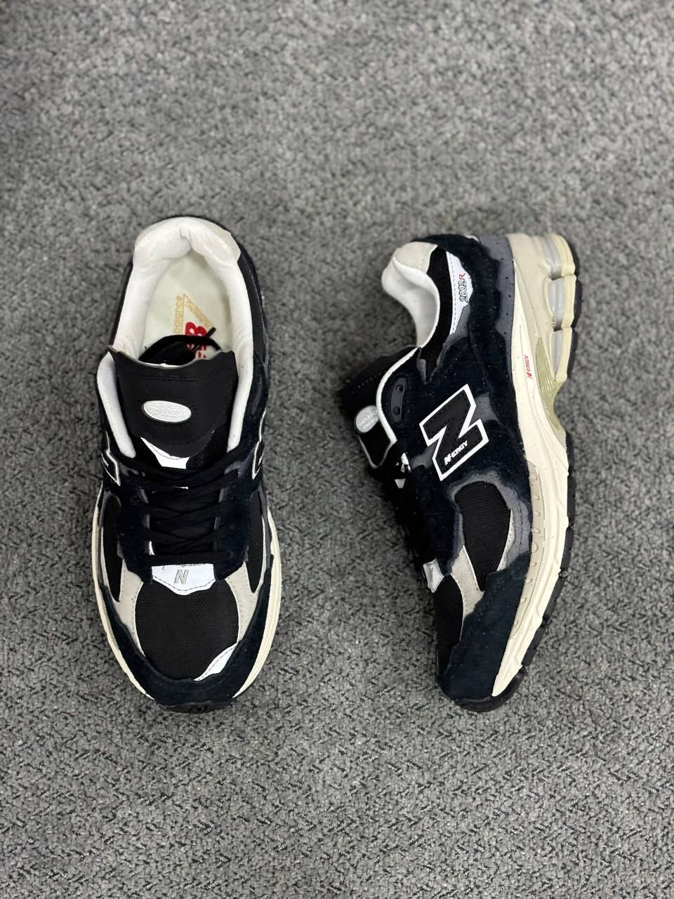 new balance 2002