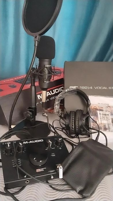 Продам вокальную мини студию