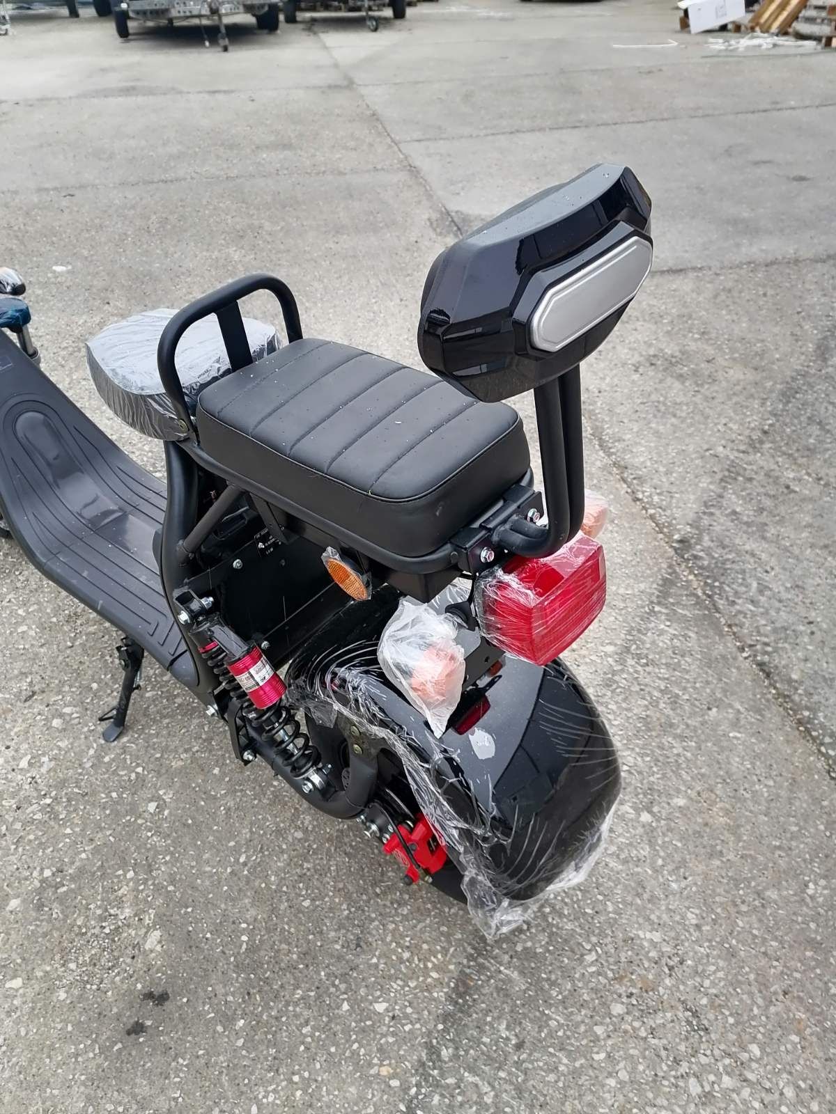 Електрически скутер Харли цвят черен 1500w