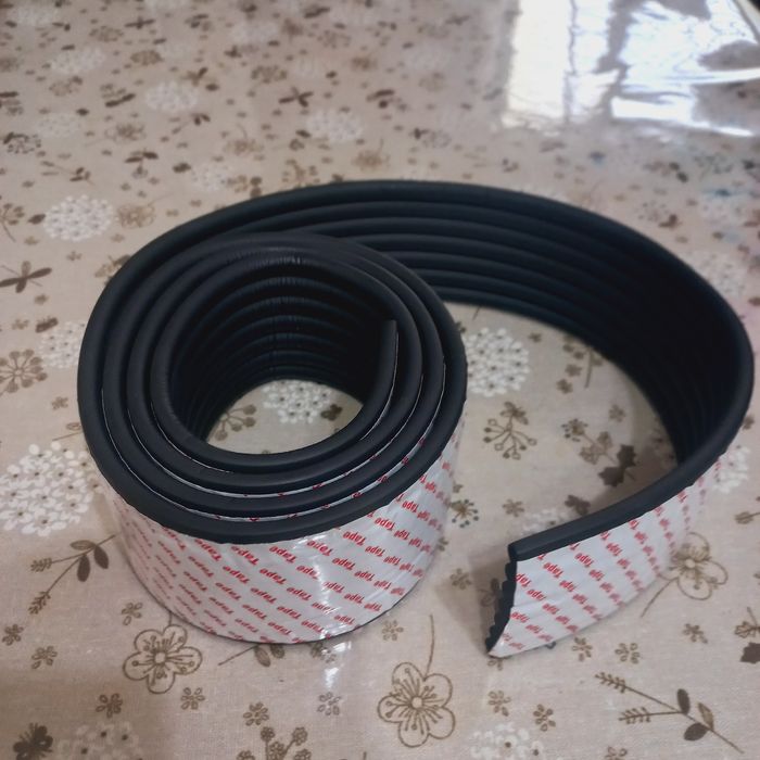 На робот пылесос :лента противоударная.