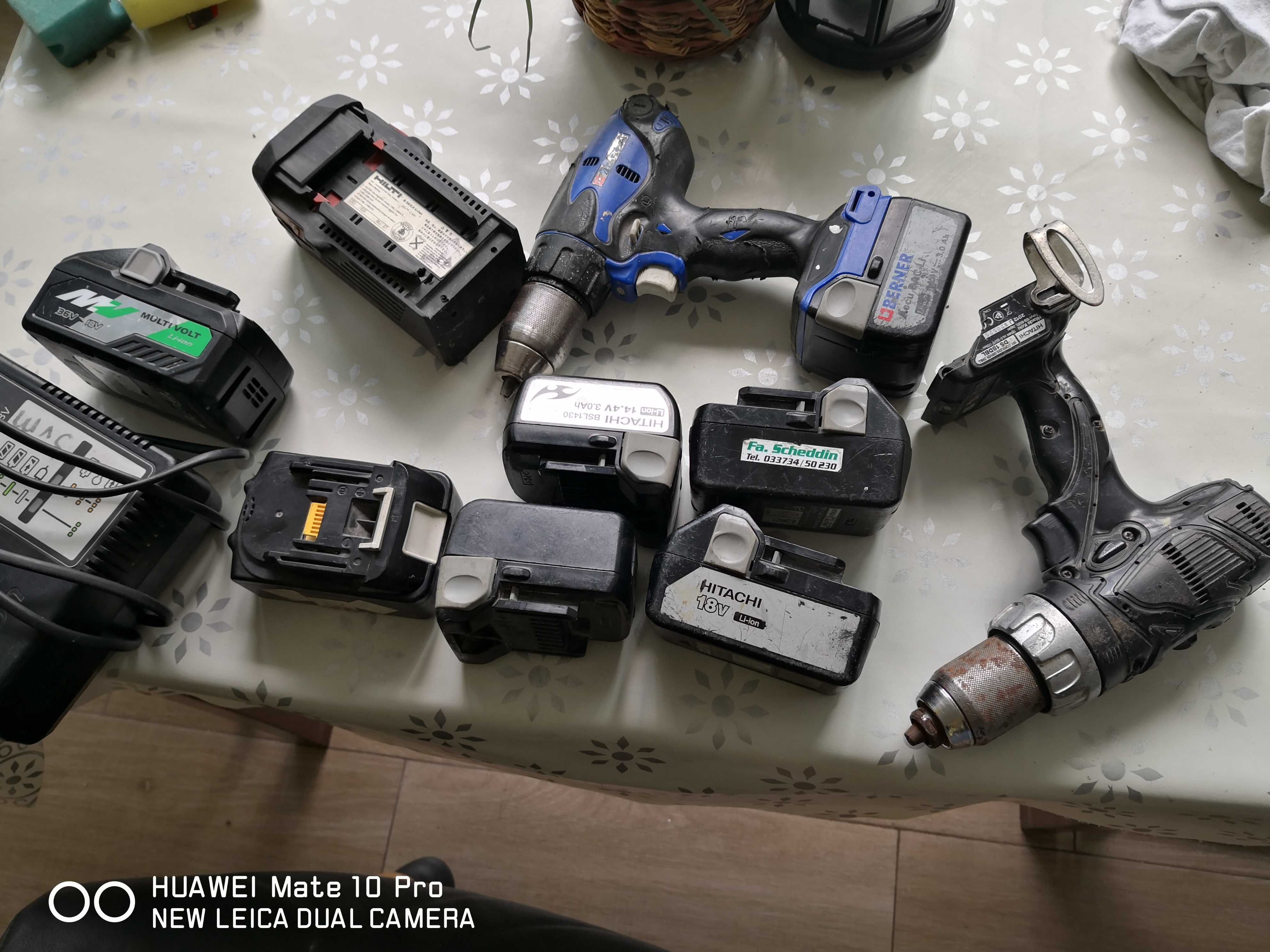 Зарядни и батерии за винтоверти и перфоратори