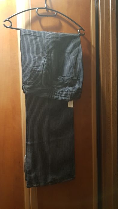 OCAZIE !!!  2 Costume 2 piese Zara si 1 Dika