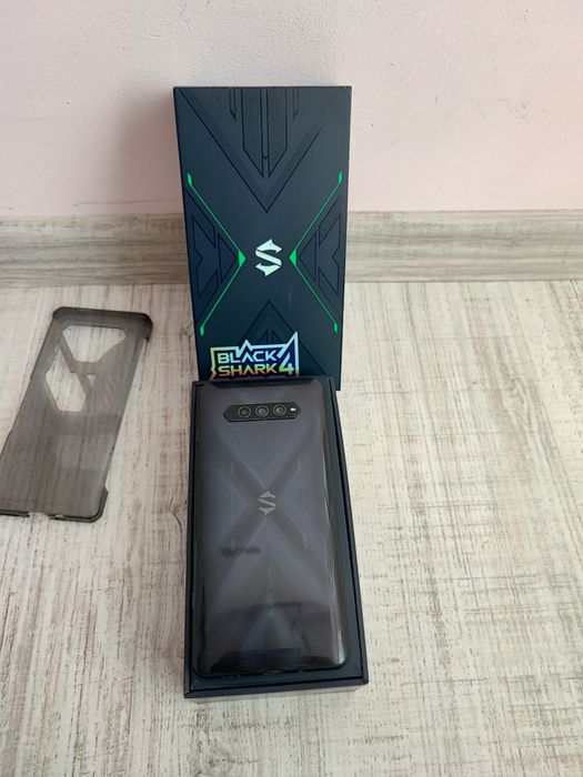Xiaomi Black Shark 4 Gaming Smatrfone 12 Ram 128 Rom