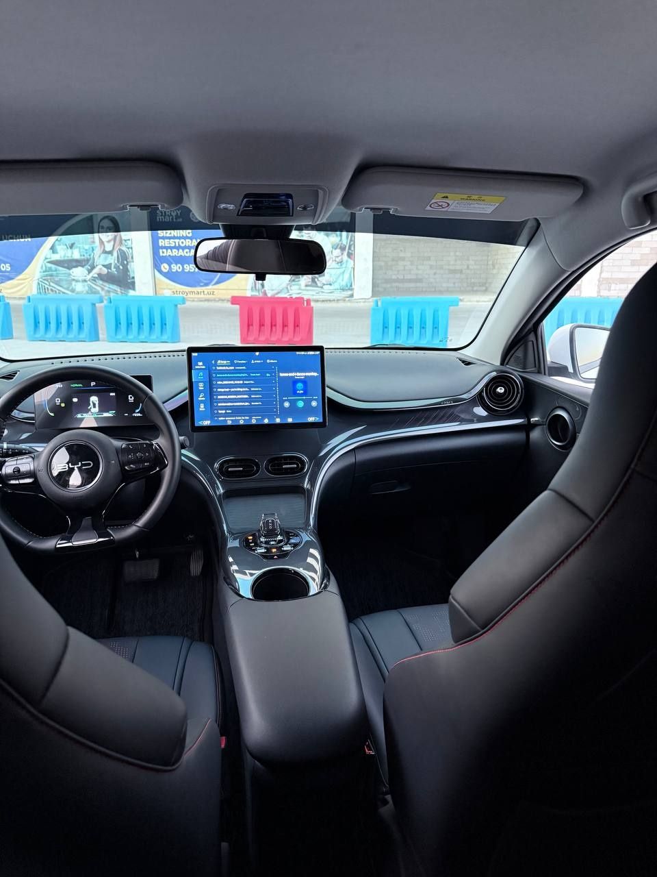 BYD E 2 sotiladi holati zoʻr bir qoʻl haydalgan