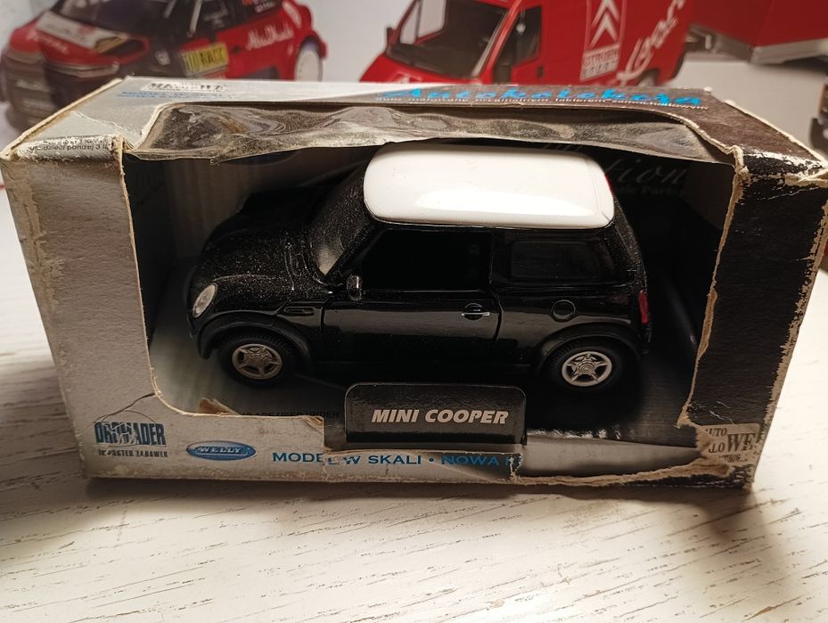 Умалени модели от Миниколички.бг в FB