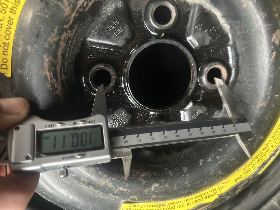 Vand roata de rezerva