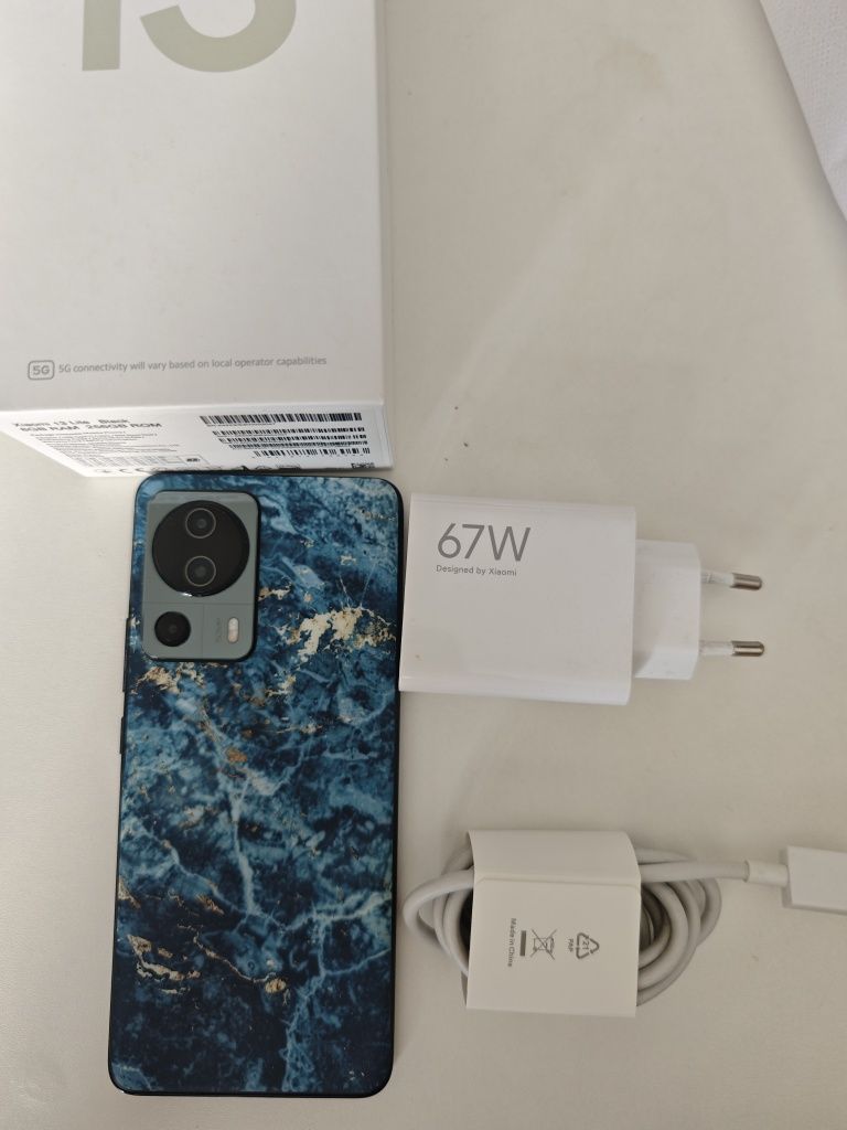 Продается сот.телефон Xiaomi 13 lite 8/256 гб