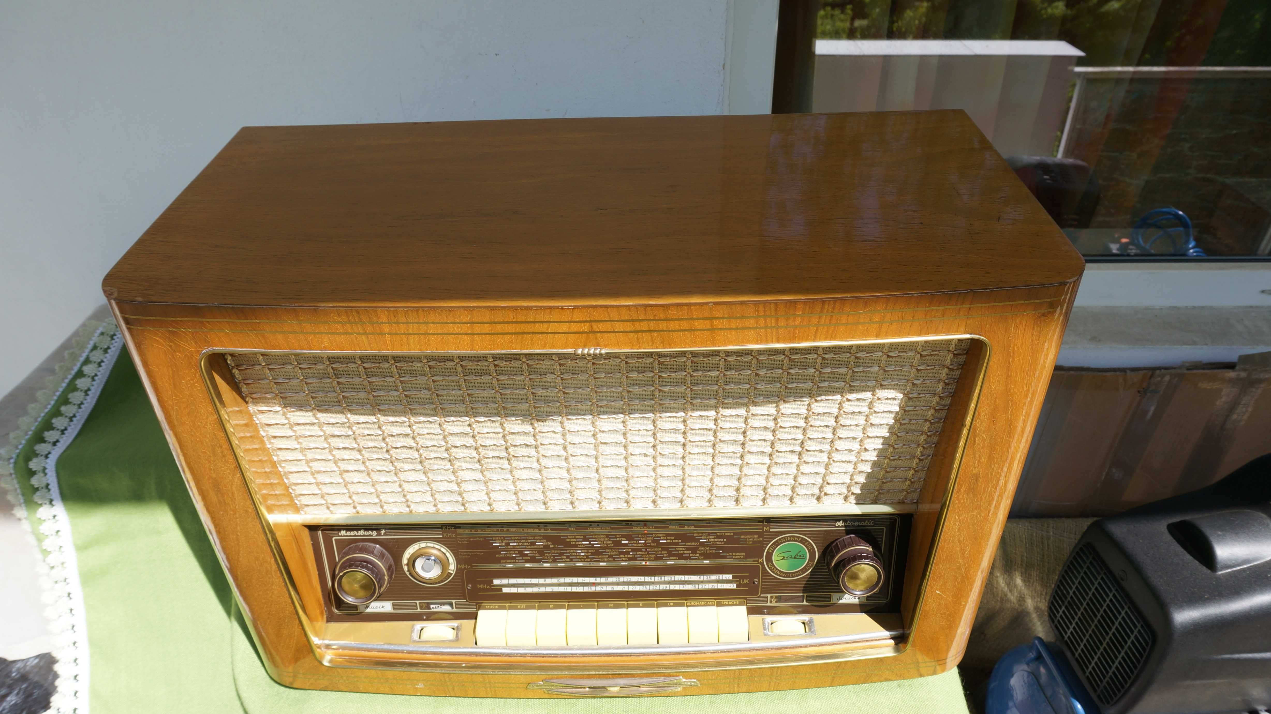 Radio SABA Meersburg 7 automatic  cu lampi