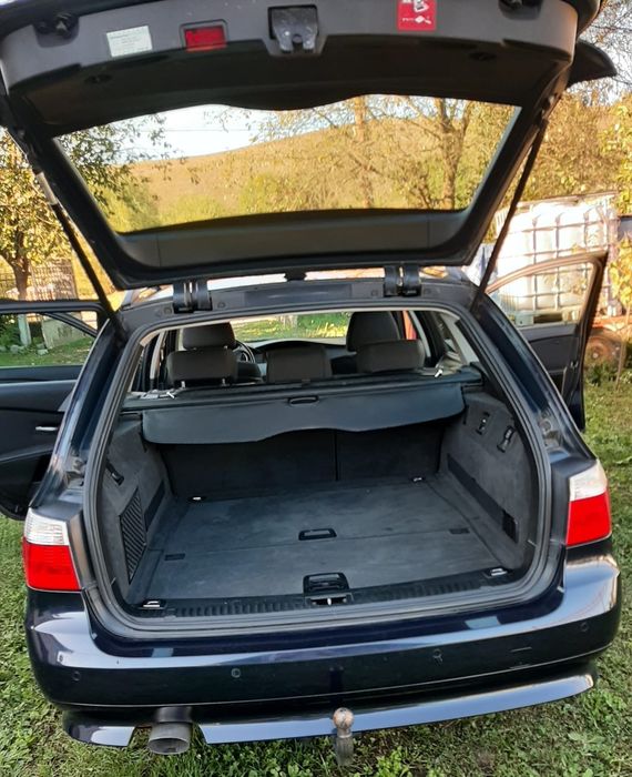 Se oferă spre vânzare BMW 520 e60
