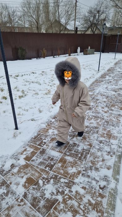 Зимний комбинезон,5-6лет