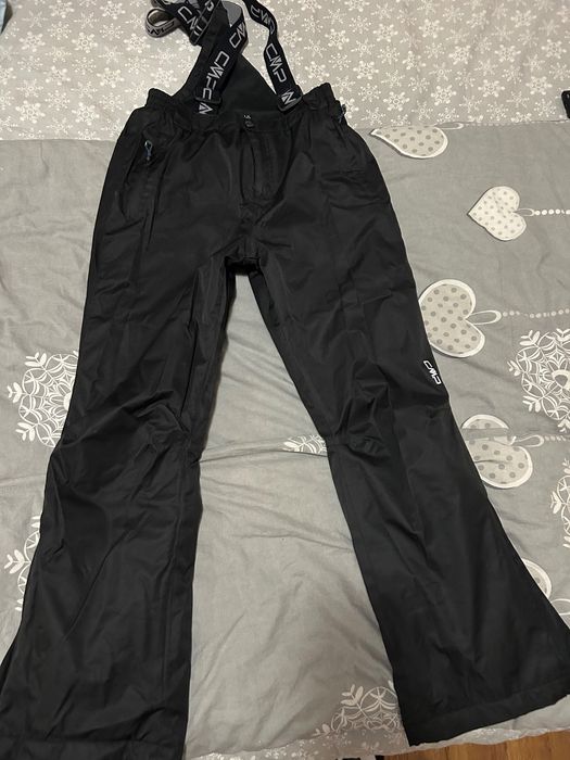 Продавам ски долнище