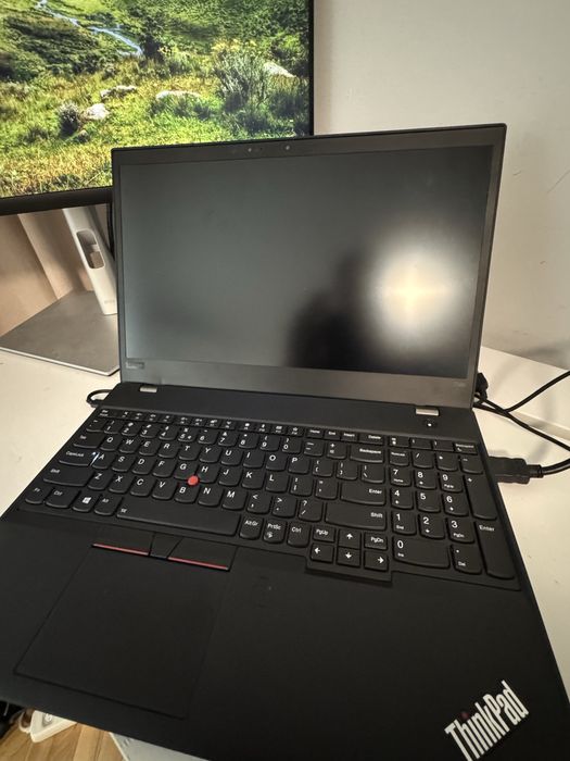 Dezmembrez Lenovo ThinkPad T580 – piese originale în stare bună