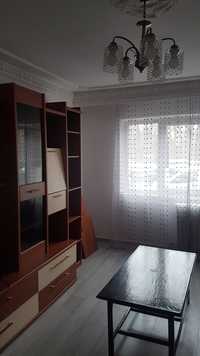 Vand apartament 2 camere la parter,decomandat 50m2