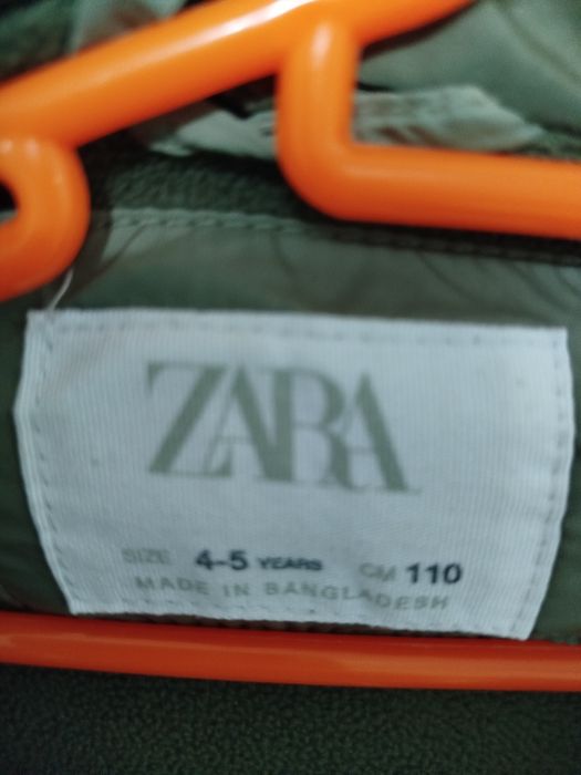 Куртка на мальчика Zara.