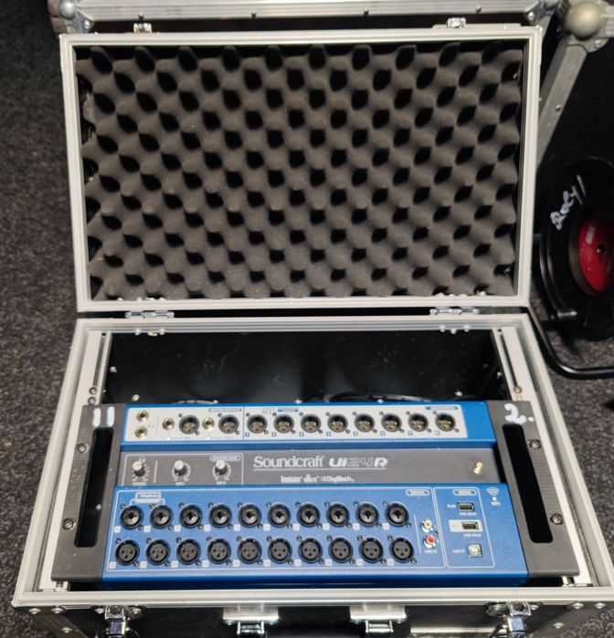 Soundcraft Ui 24