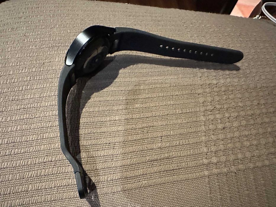 Смарт часовник Samsung Galaxy Watch 6 в гаранция