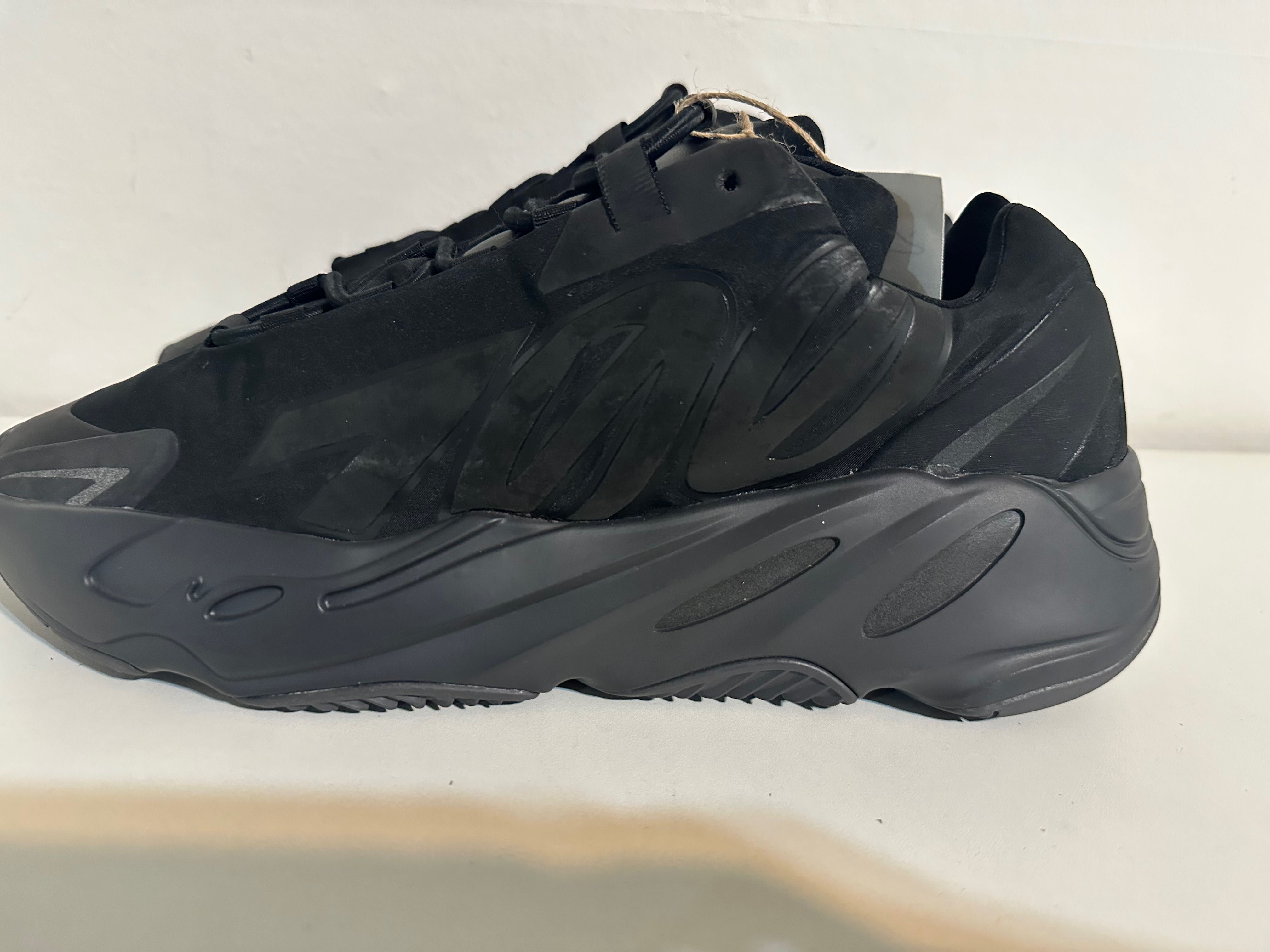 Yeezy 700 MNVN Triple Black Adidas Original