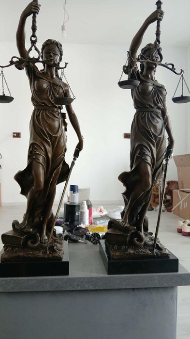 Justitiare - pereche decorativa