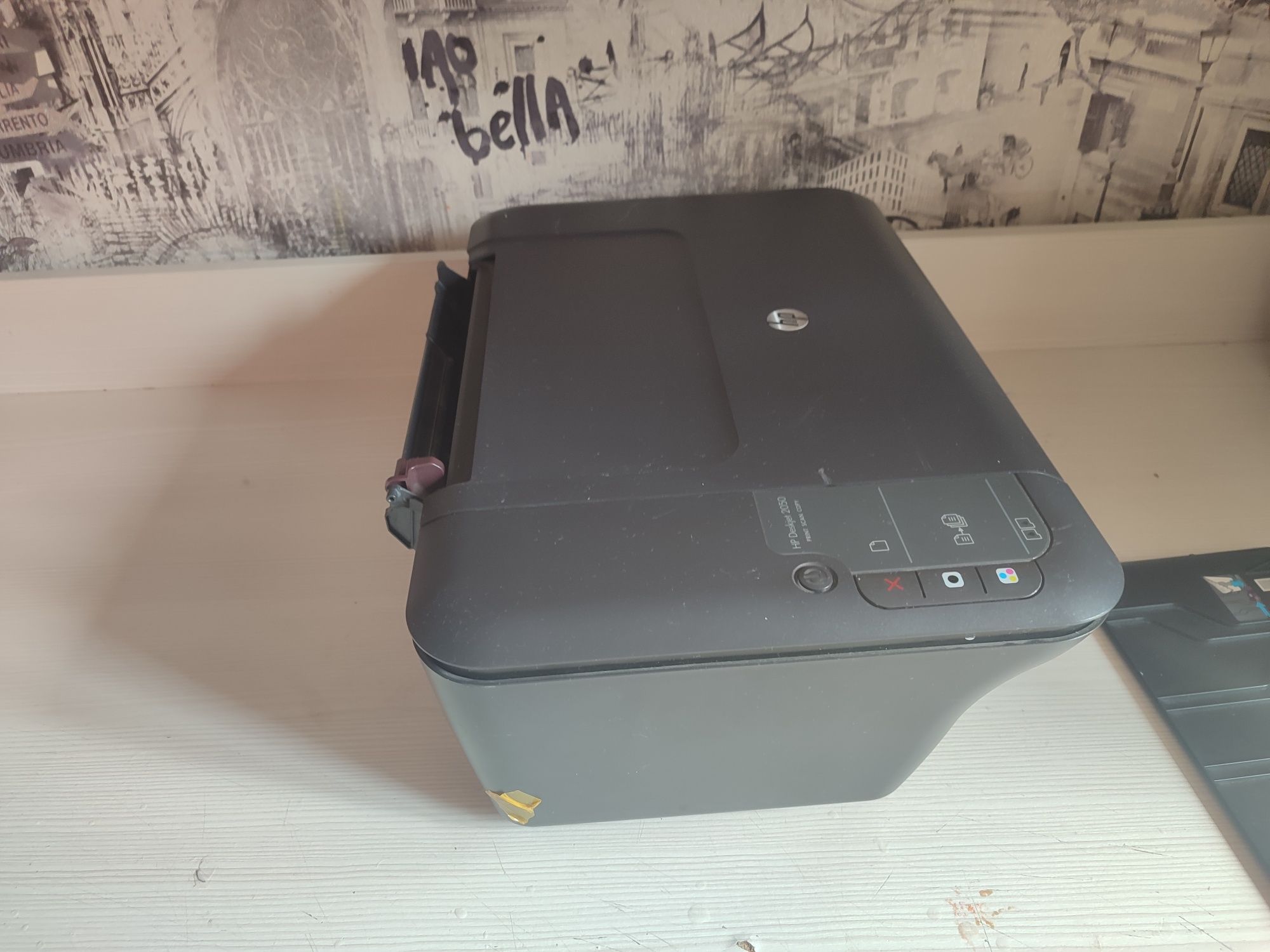 Принтер цветной HP Diskjet 2050