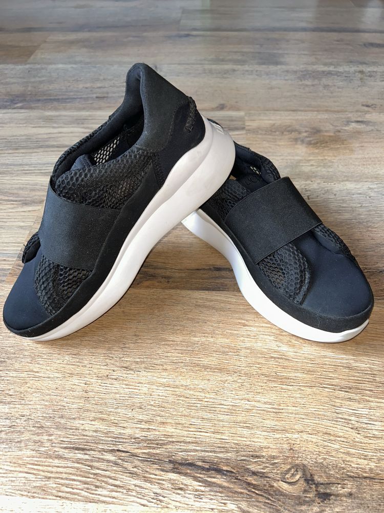 UGG woman sneakers