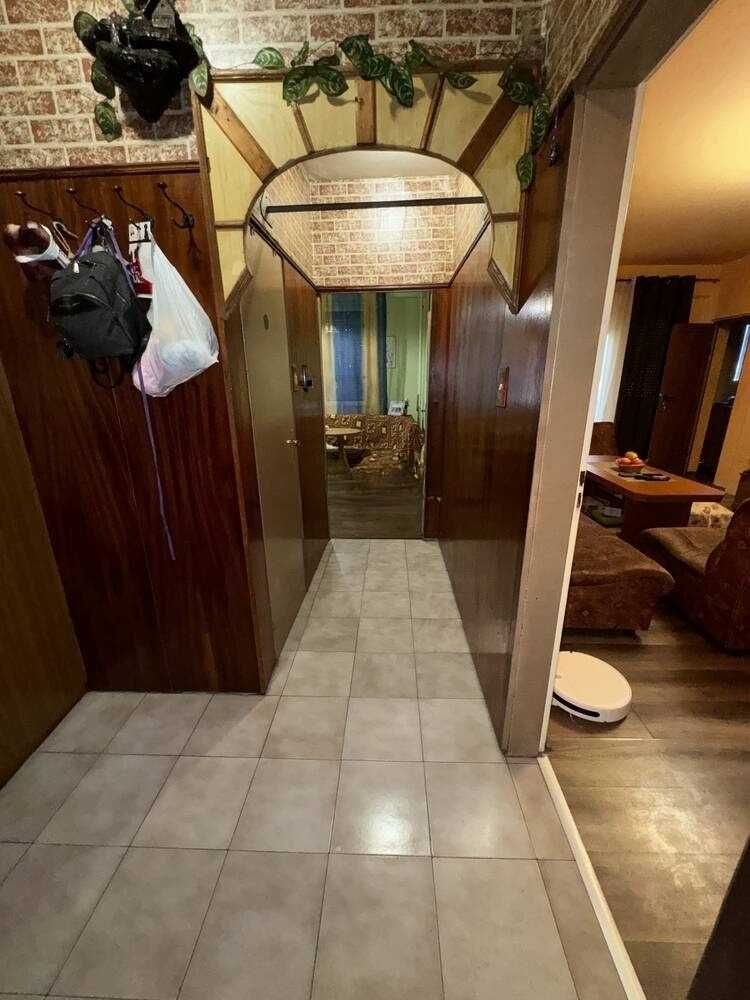Продава се Тристаен апартамент в Пловдив, Изгрев - 70 кв.м за 1043 €/кв.м - Снимка #8