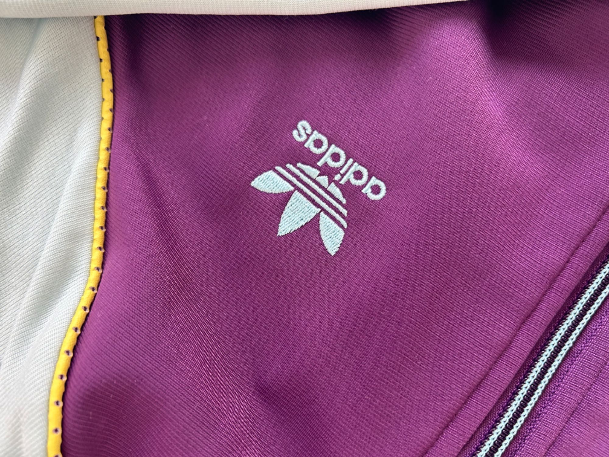 Adidas суичер. Перфектно състояние
