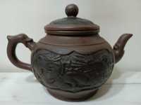 Антикварный чайник из исинской глины. Старый Китай.