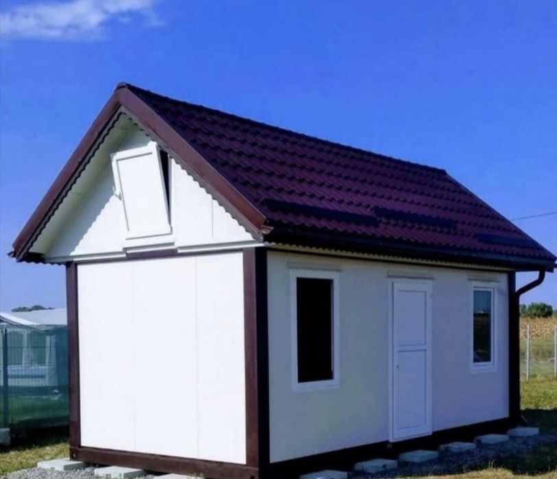 Vând casa din panouri sandwich izolate