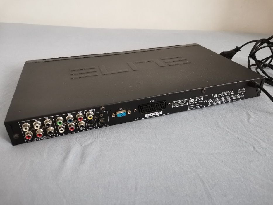 Продавам DVD Player Elite PV-400USBL с дистанционно и кабели за връзка