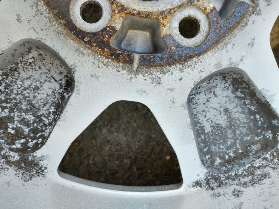 16 джанти 5х114,3 Jeep Cherokee KJ Liberty 7J et41,3 / 235/70/16