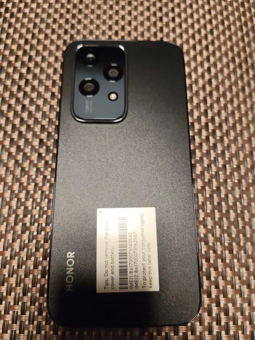 Телефон Honor 200 Lite