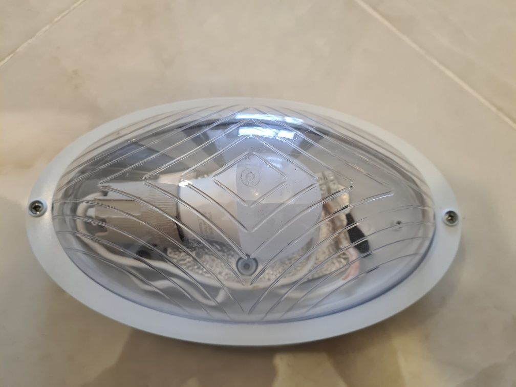 Лампа комплект нова