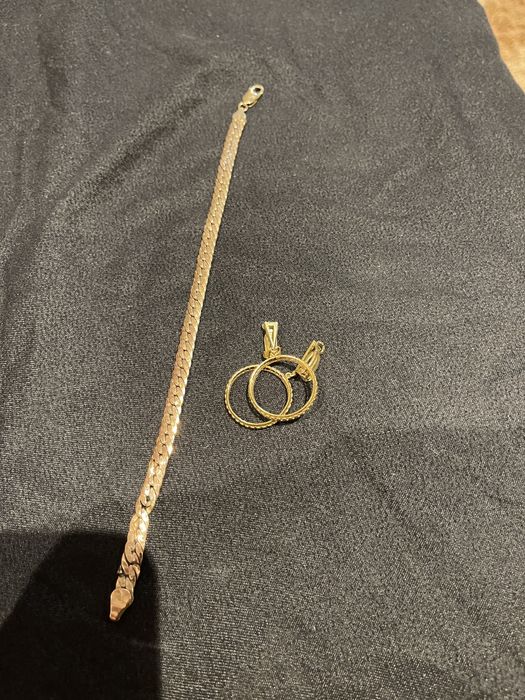 Bratara din aur de 10k si cercei de din aur de 10k