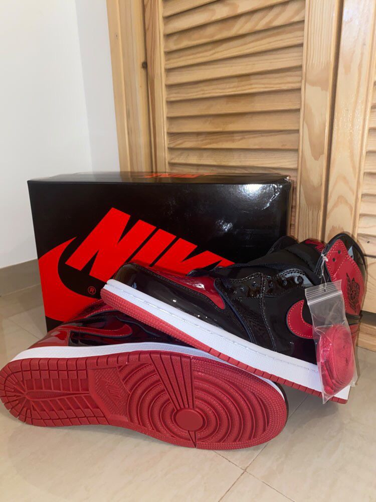 Jordan 1 patent bred marimea 42 noi