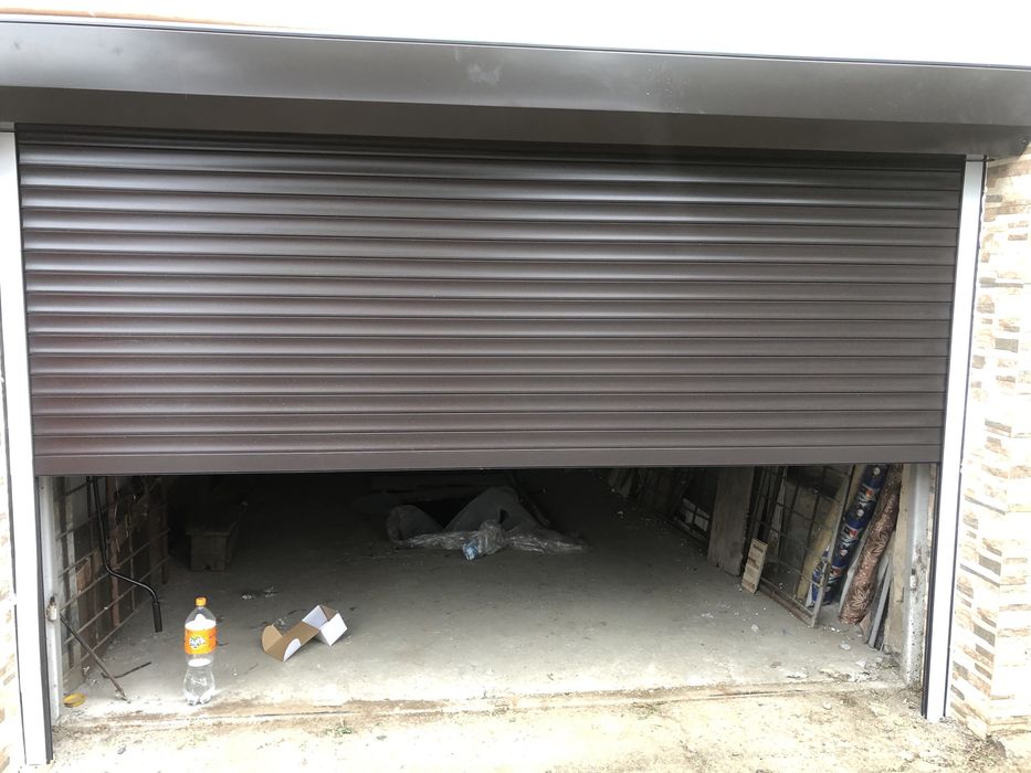 Usi de garaj tip rulou