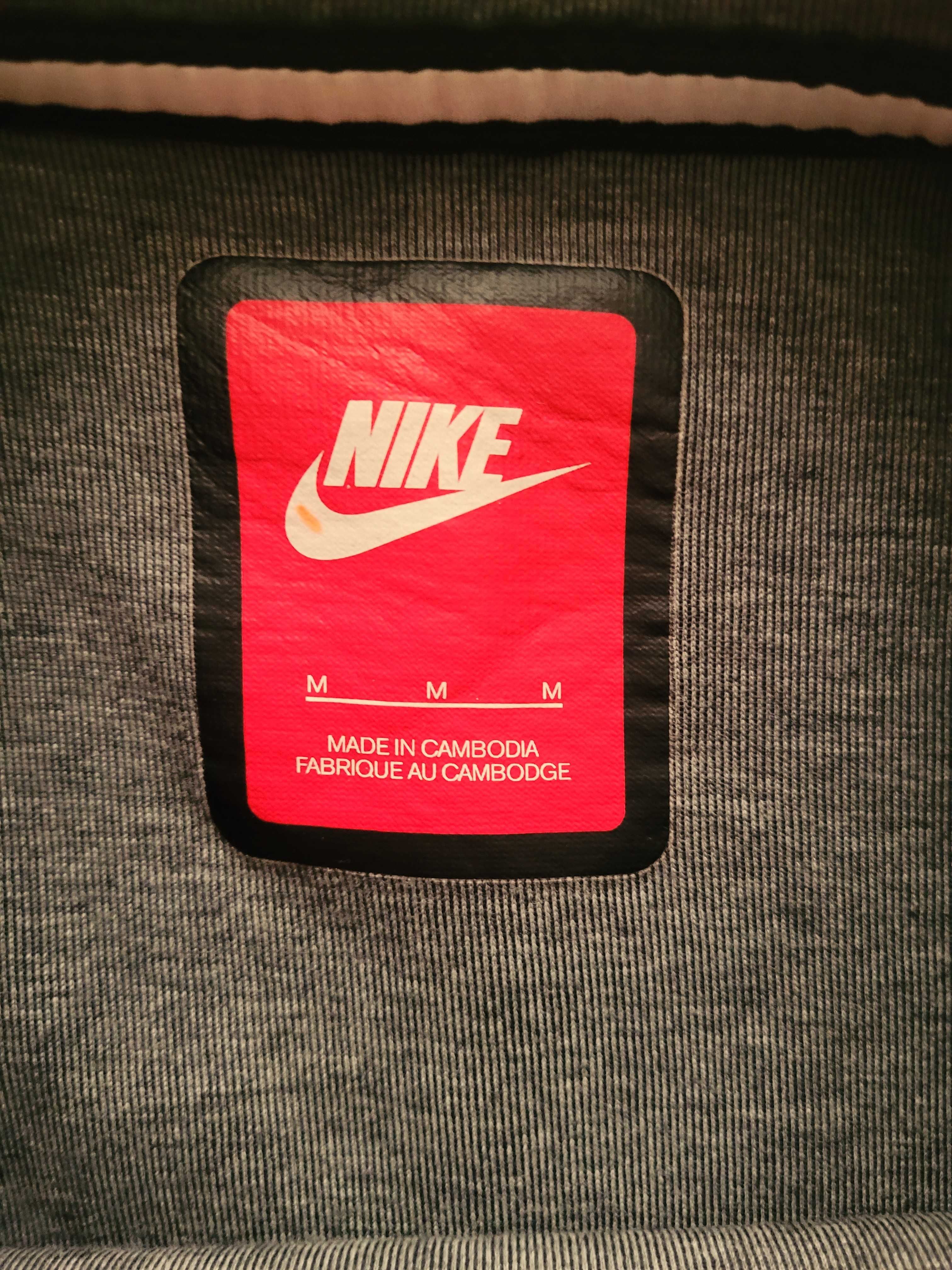 Nike Tech размер М