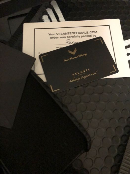 Husa neagra piele naturala Velante Iphone 11 Pro Max