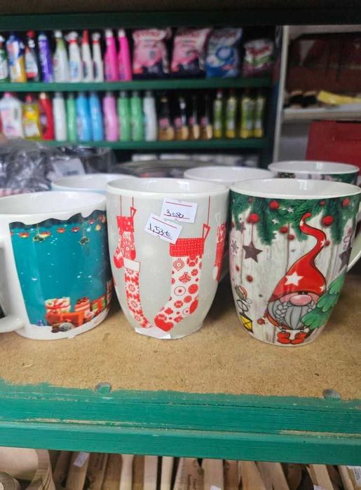 Коледни чашки на добра цена