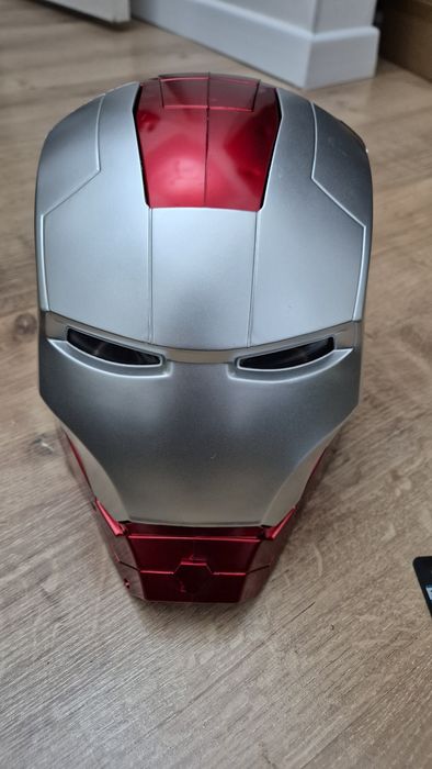 продам шлем железного человека