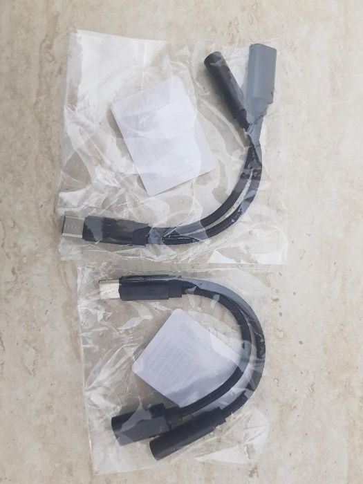 Cablul adaptor convertire USB-C la audio de 3,5 mm. 2 in 1. Nou!