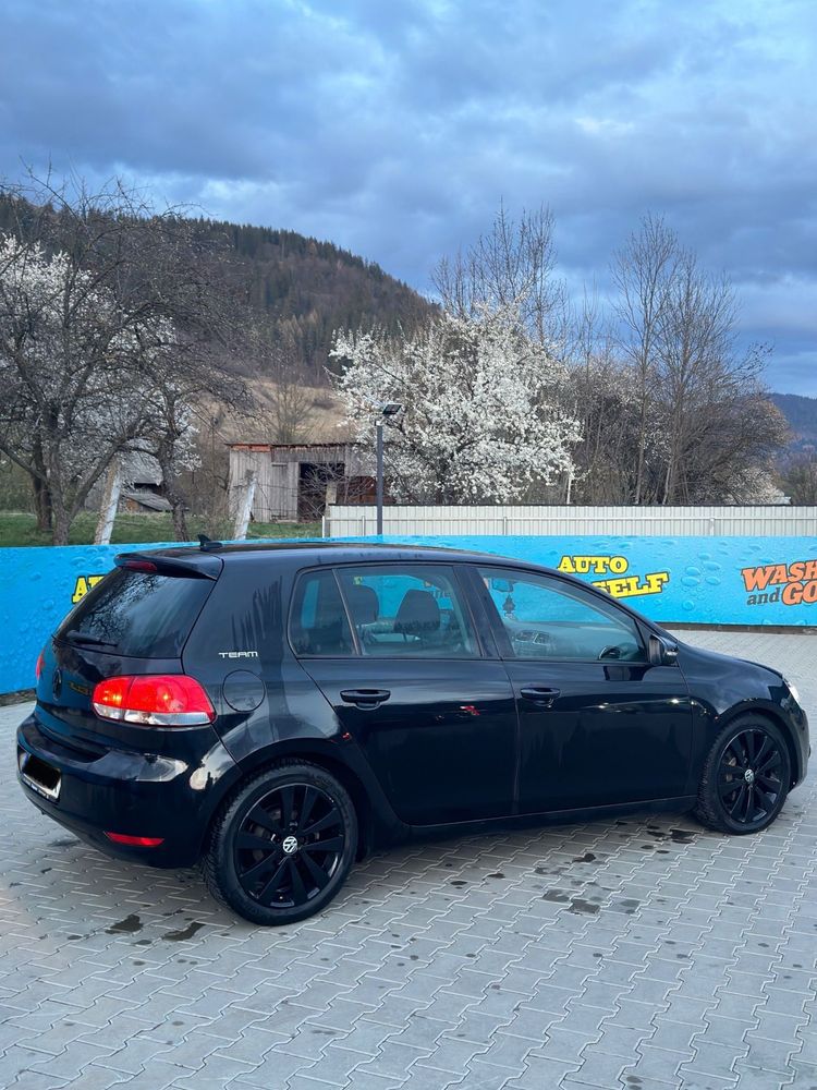 Volkwagen Golf 6 1.6 diesel 2012