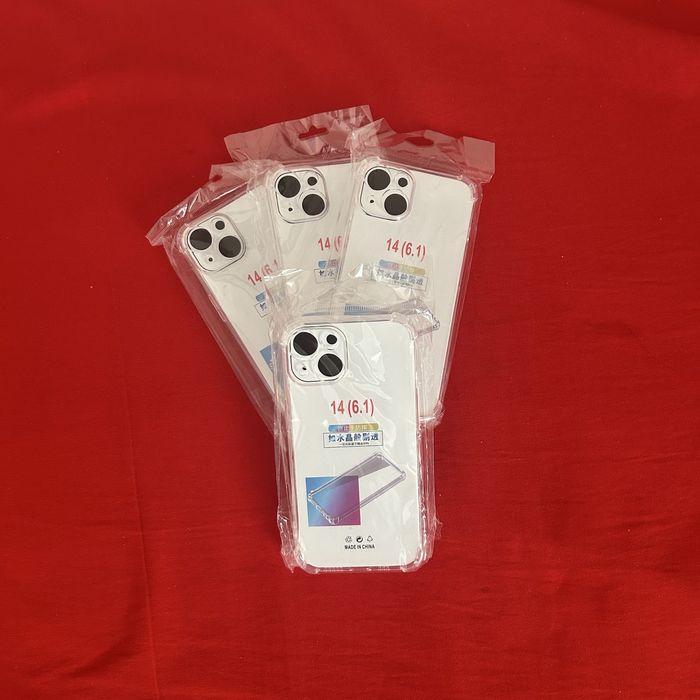 Прозрачный чехол Iphone 14